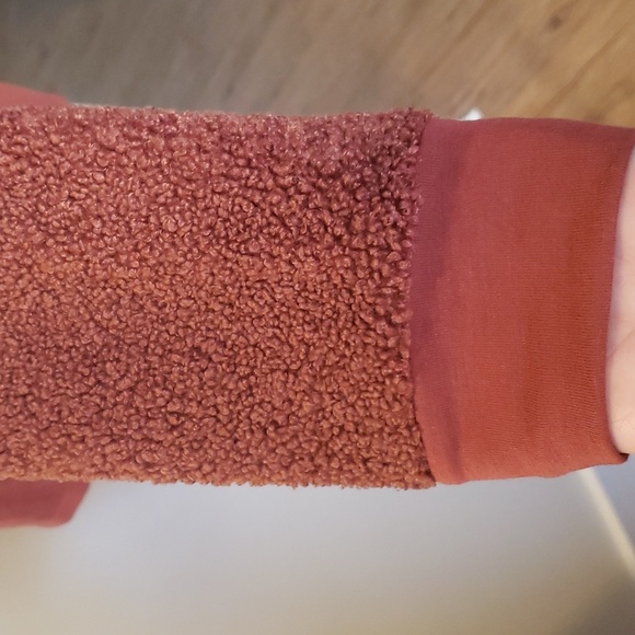 Kenneth Cole New York Sweater - Picture 5 of 10